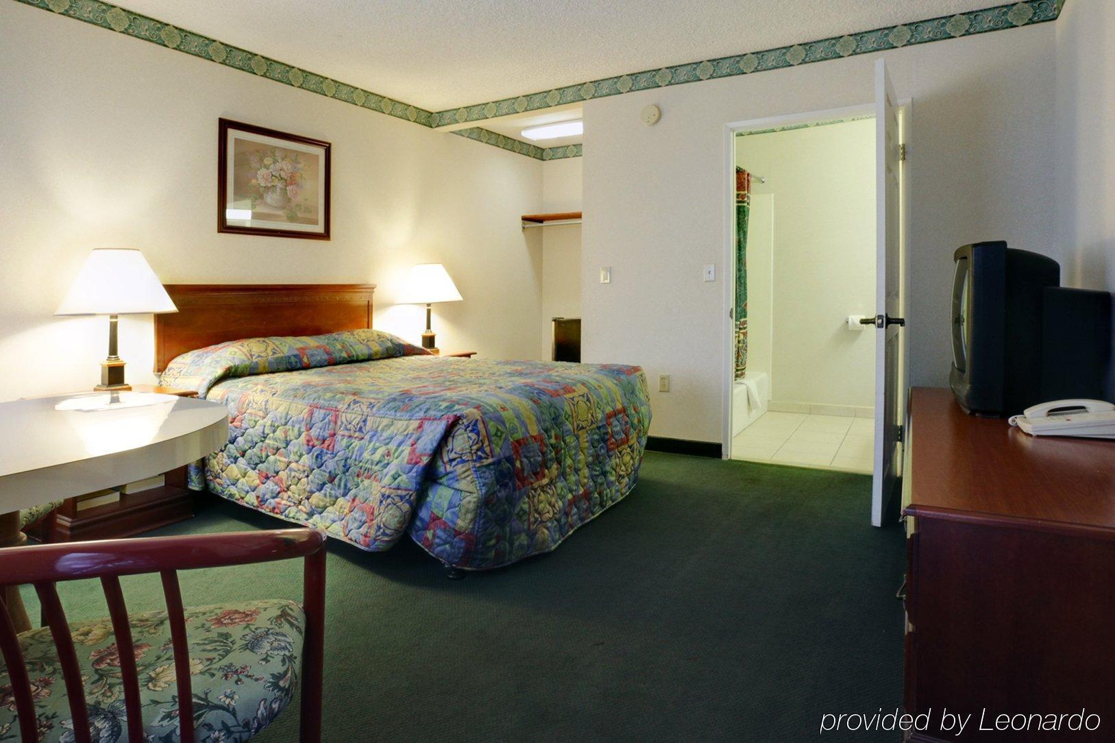 Americas Best Value Inn Rancho Palos Verdes Room photo